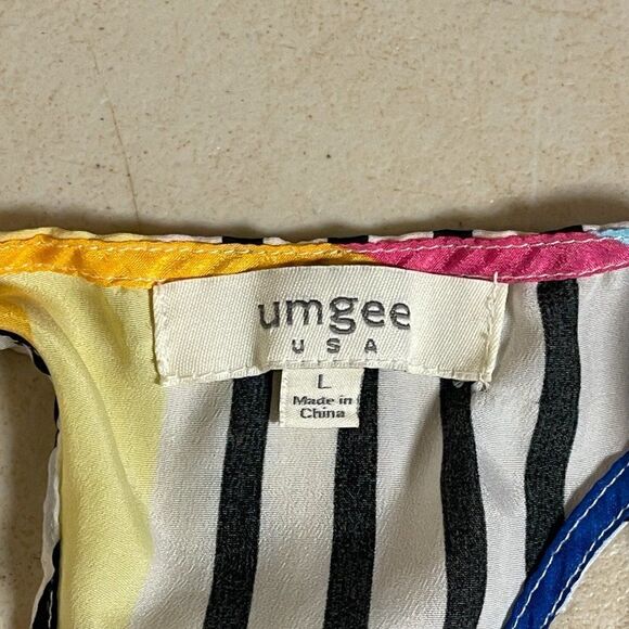 Umgee Loose Fit Colorful Blouse Tank Top Large Striped Blue White - Picture 9 of 11